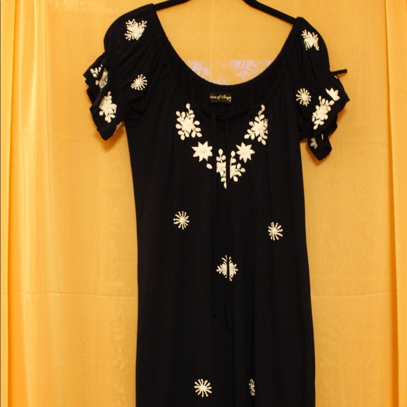 Embroidered Navy Blue Dress - Picture 4 of 7